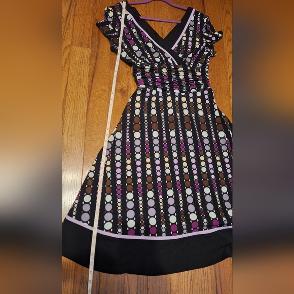 Studo i Stylish And Versatile Deep V-neck Polka Dot Dress - Picture 10 of 11